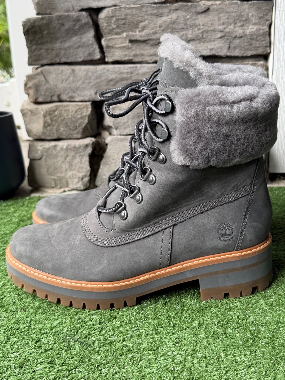 Timberland Courmayeur Valley Grey Nubuck Women’s Boots
